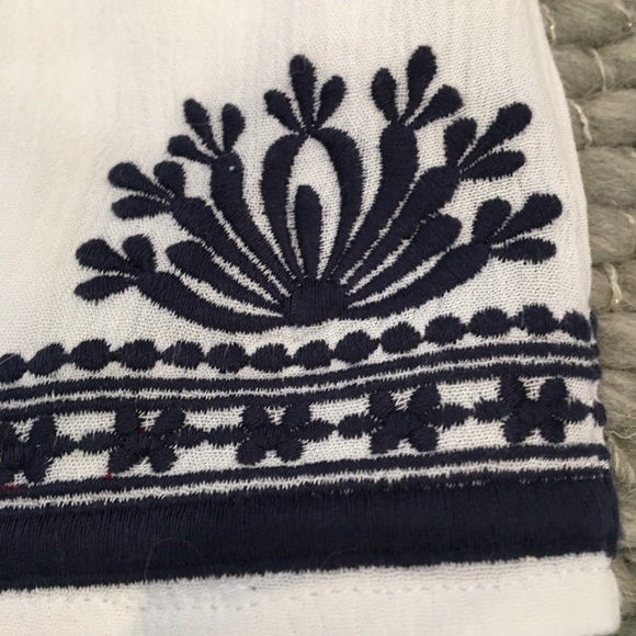 ❌SOLD {l space} embroidered smocked romper - Picture 3 of 8